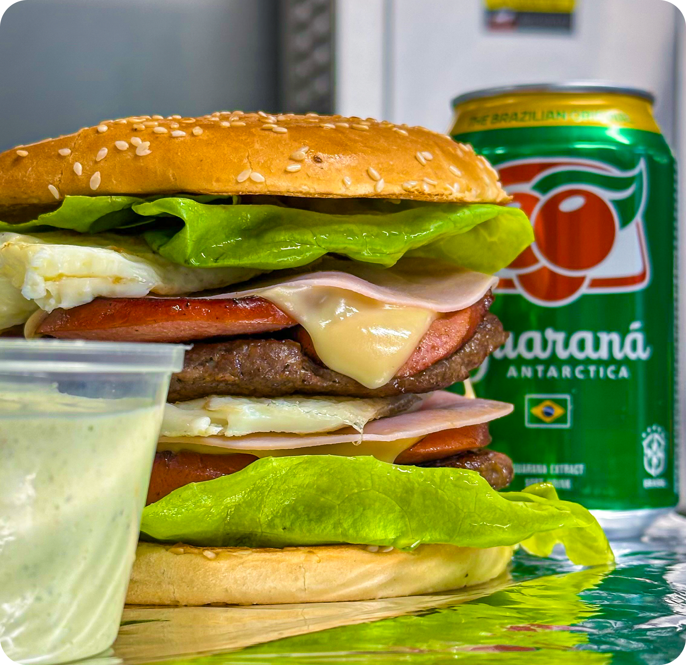 Hambúrguer Suculento Duplo